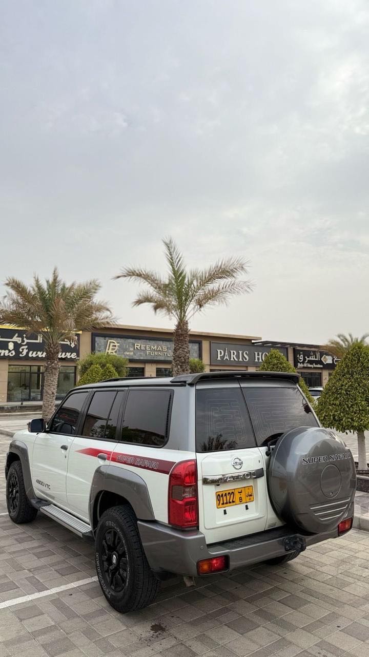 Car Image 2019 NISSAN SAFARI 