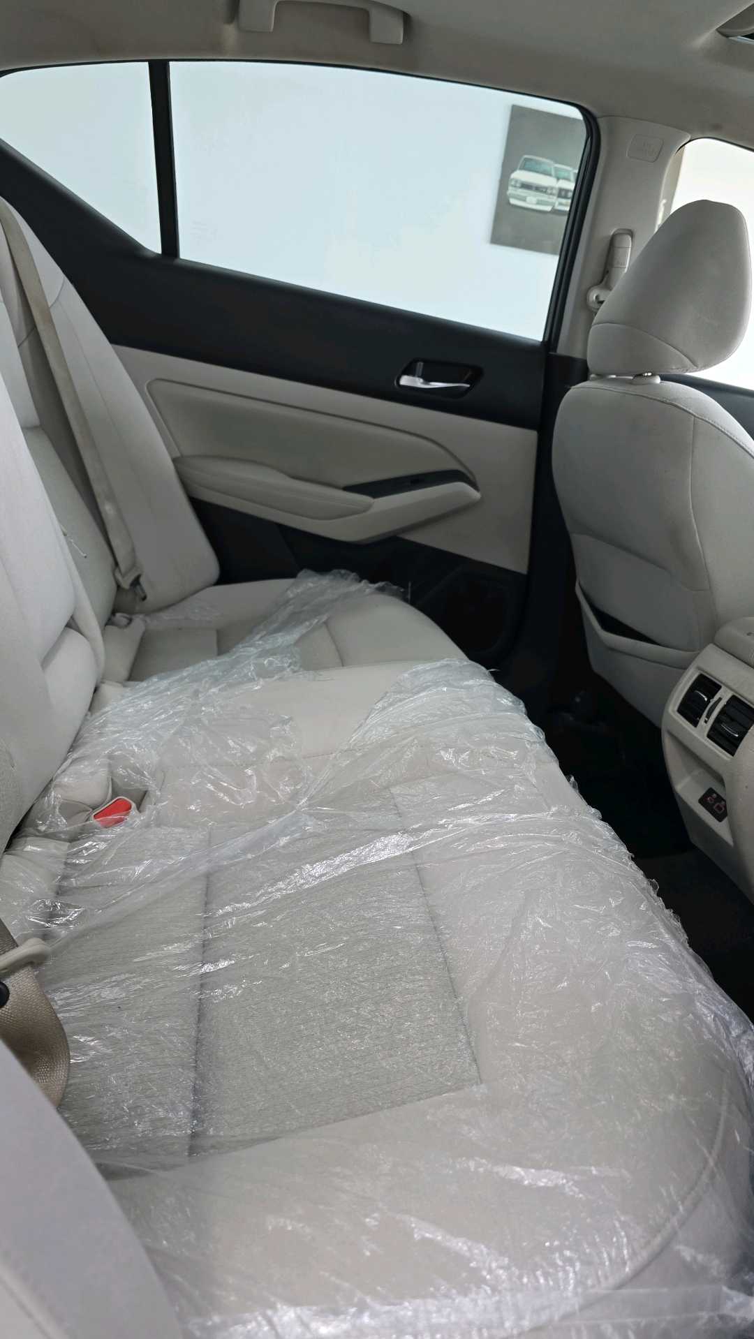 Car Image 2019 NISSAN ALTIMA SV