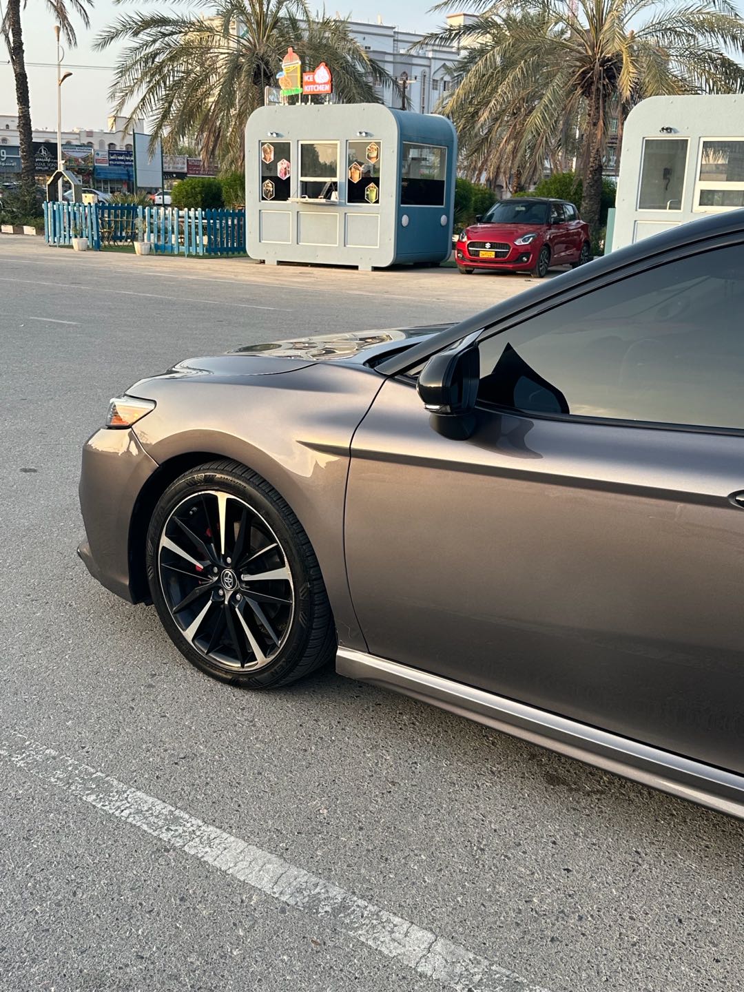 Car Image 2018 TOYOTA CAMRY XSE