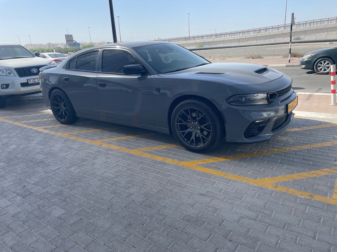 Car Image 2019 DODGE CHARGER SXT