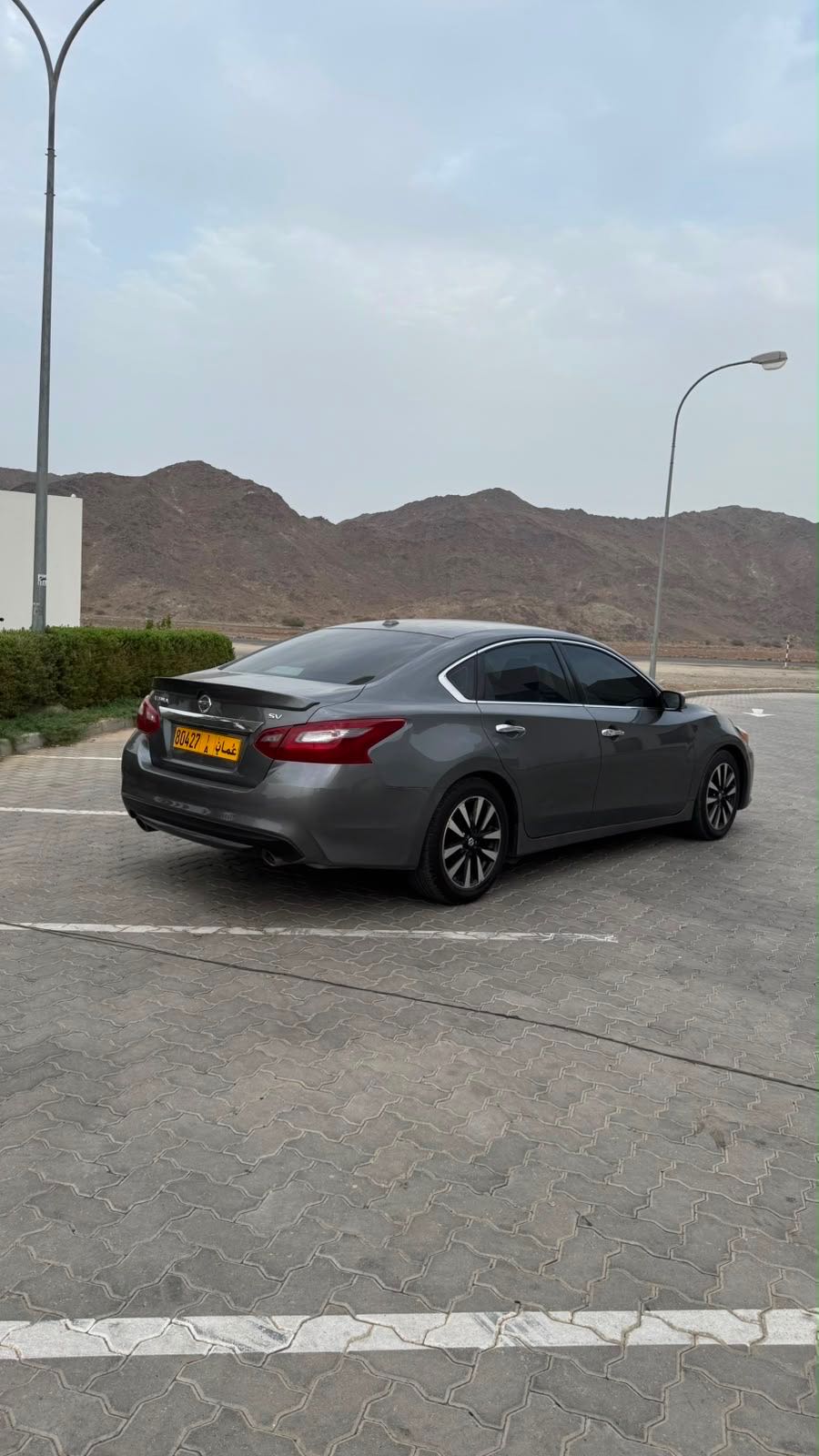 Car Image 2018 NISSAN ALTIMA SV