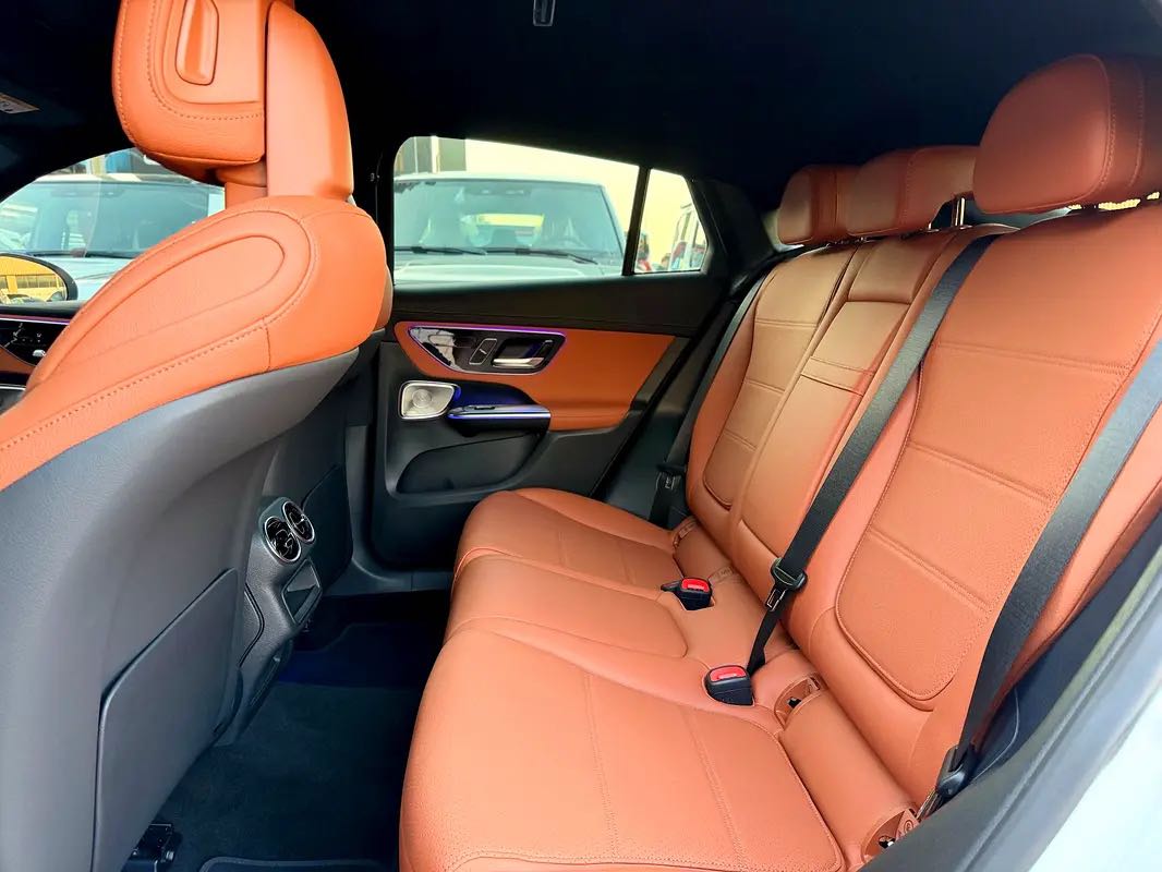 Car Image 2025 MERCEDES GLC CLASS 