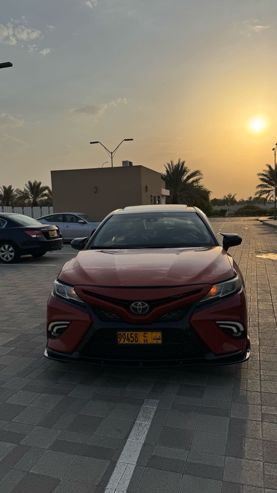 Car Image 2019 TOYOTA CAMRY SE