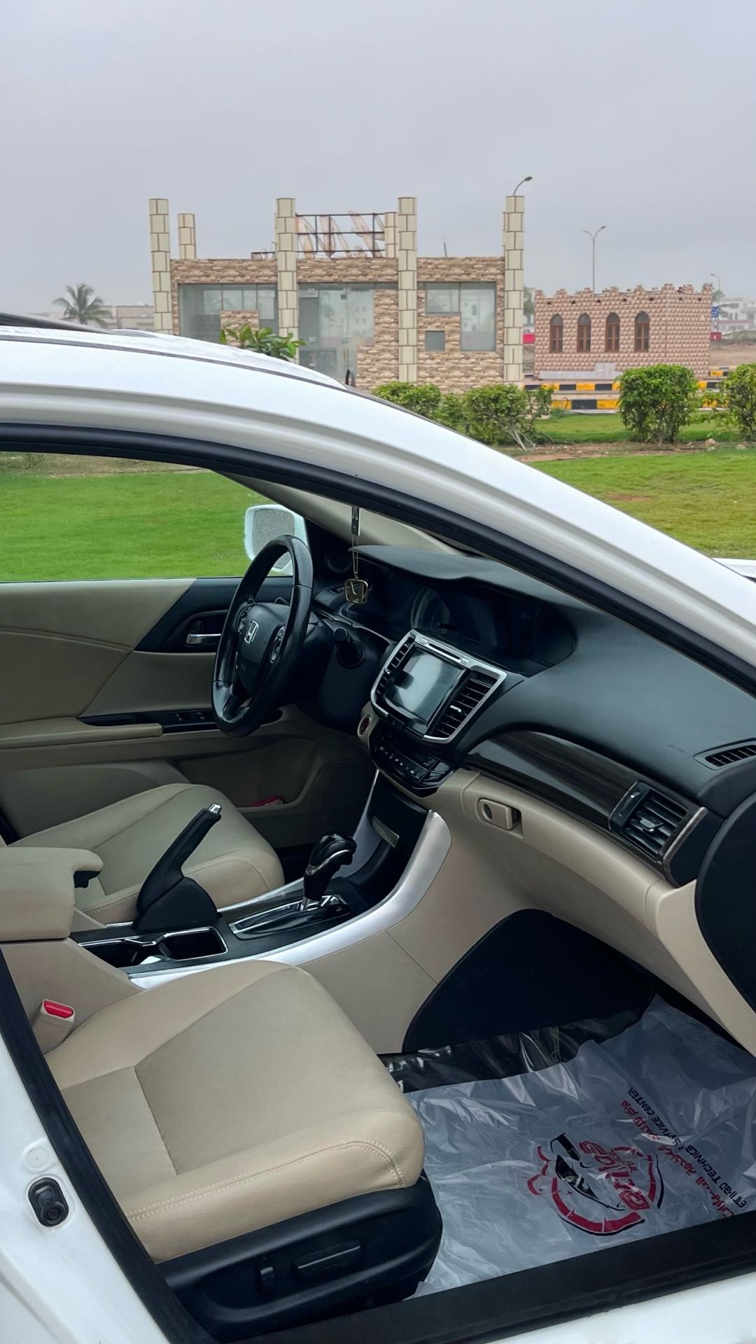 Car Image 2017 HONDA ACCORD EXL