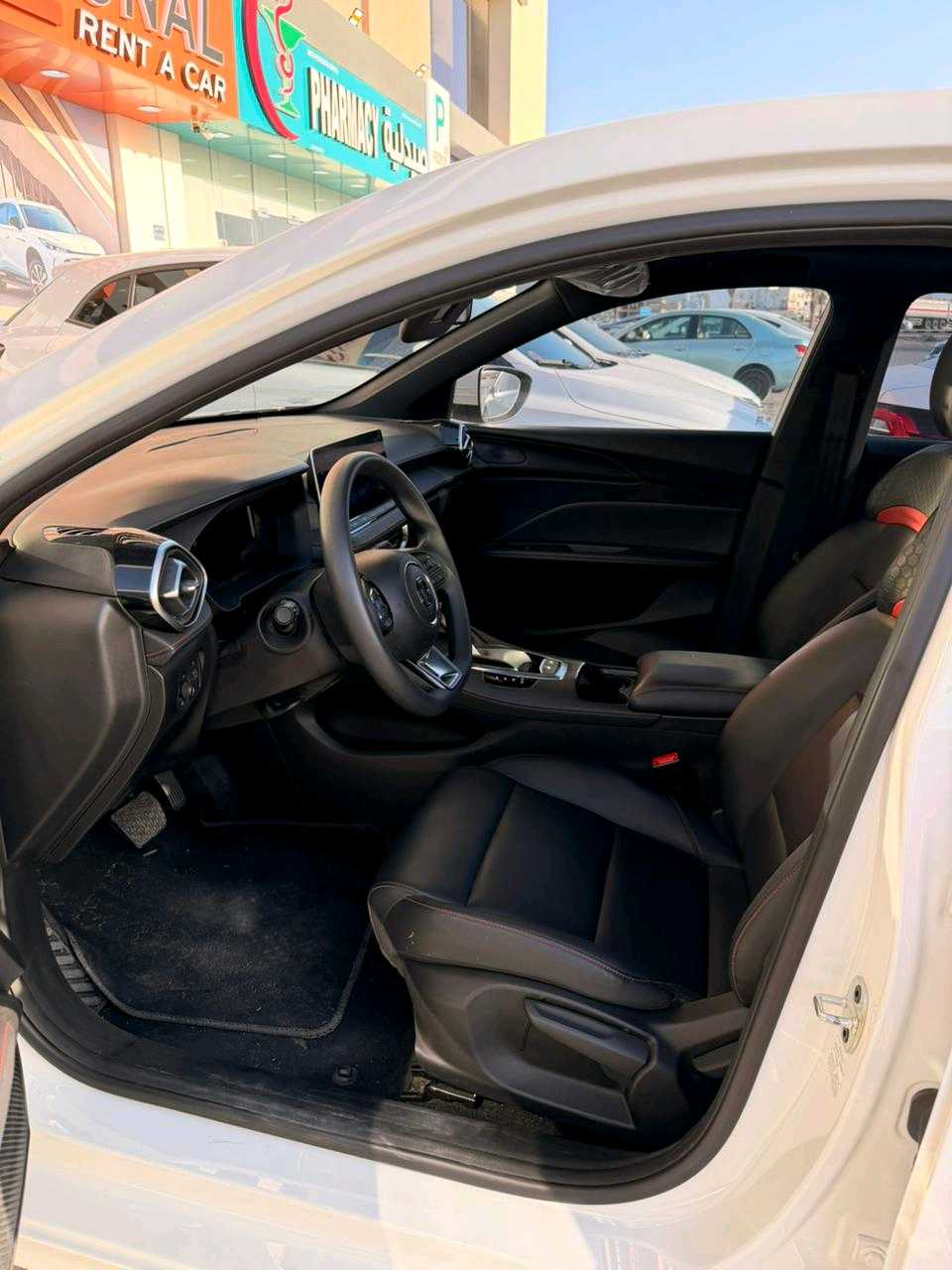 أم جي GT 2025