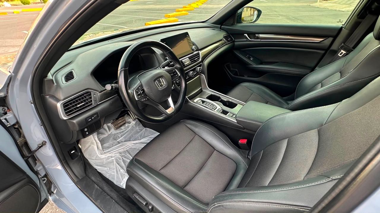 Car Image 2022 HONDA ACCORD SPORT