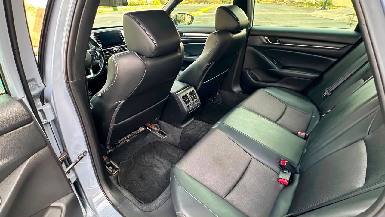 Car Image 2022 HONDA ACCORD SPORT