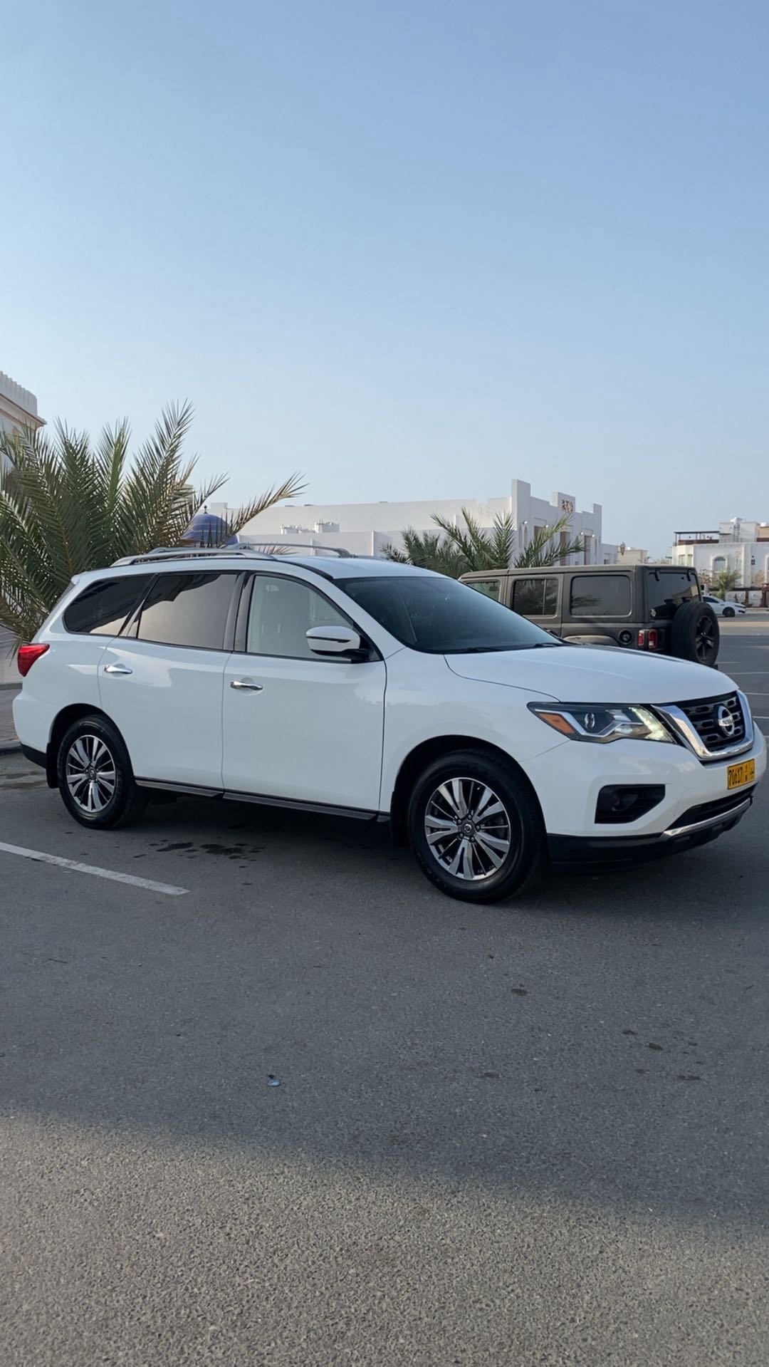 Car Image 2018 NISSAN PATHFINDER S