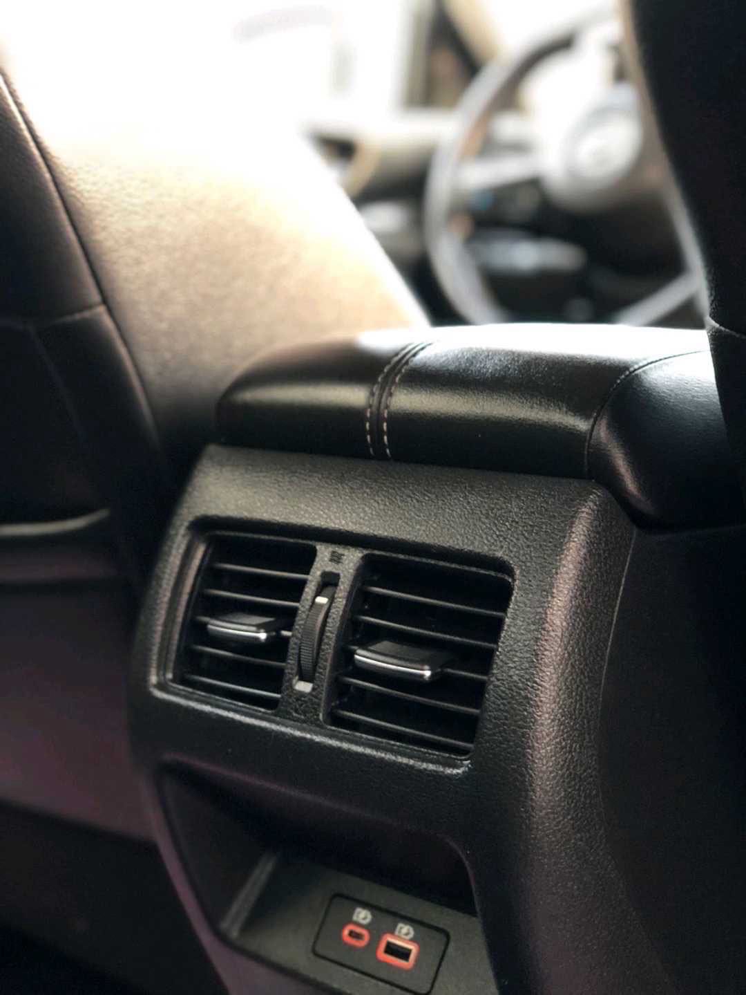 Car Image 2019 NISSAN ALTIMA SL