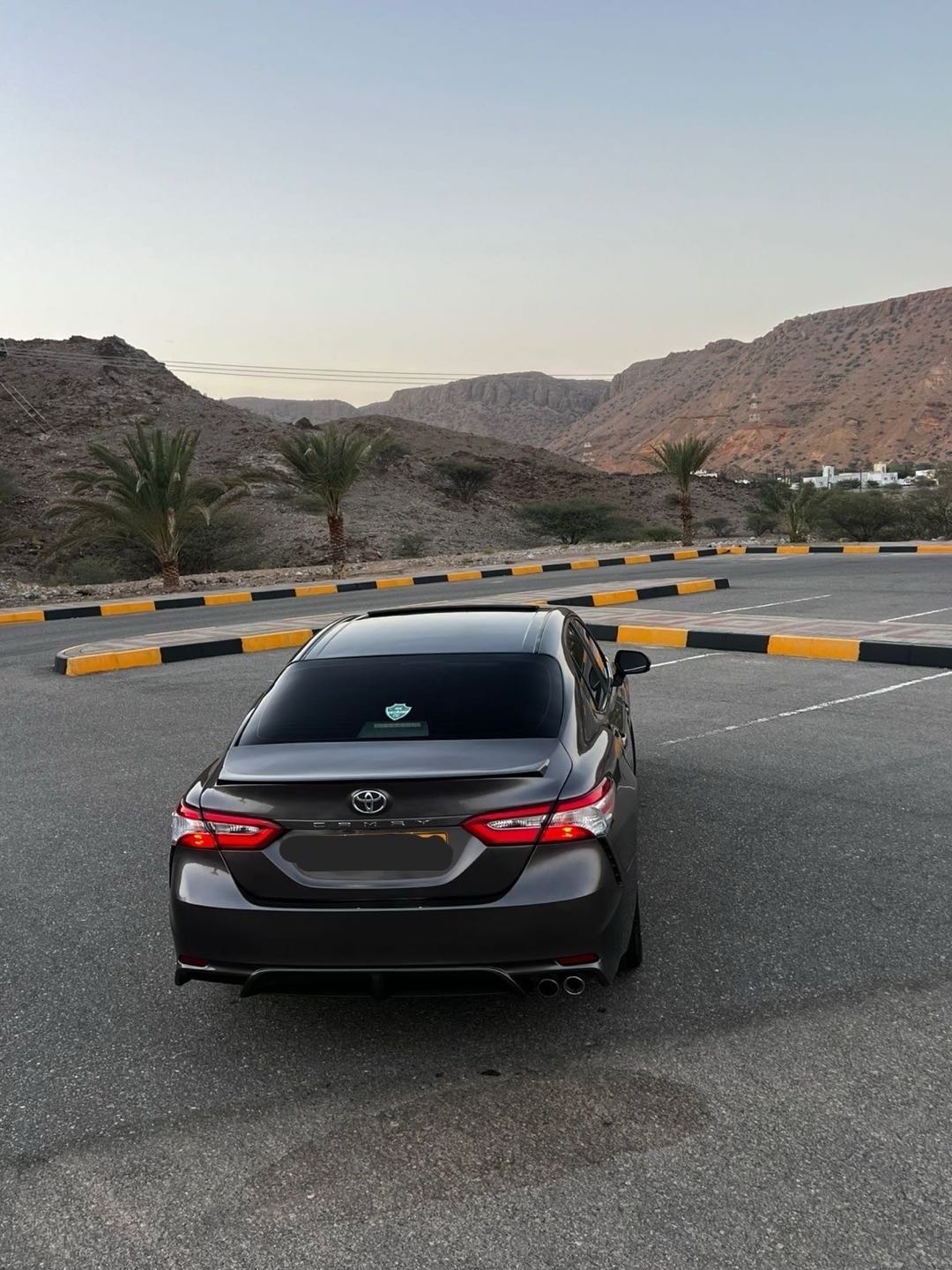 Car Image 2018 TOYOTA CAMRY SE