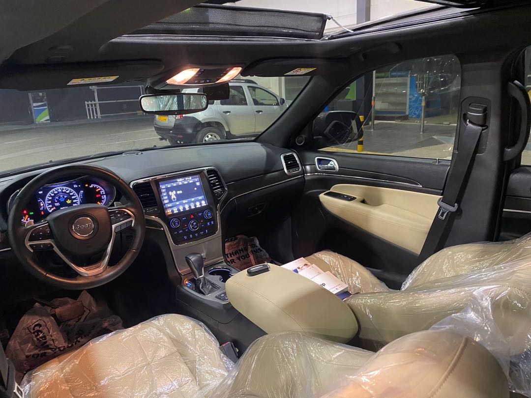 Car Image 2018 JEEP GRAND CHEROKEE LIMITED