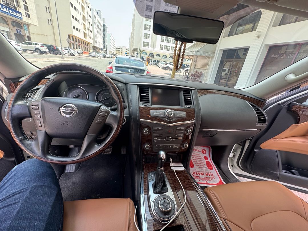 Car Image 2018 NISSAN PATROL SE