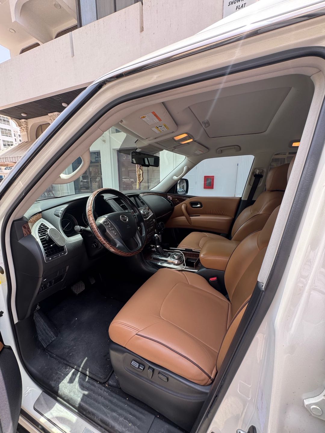 Car Image 2018 NISSAN PATROL SE