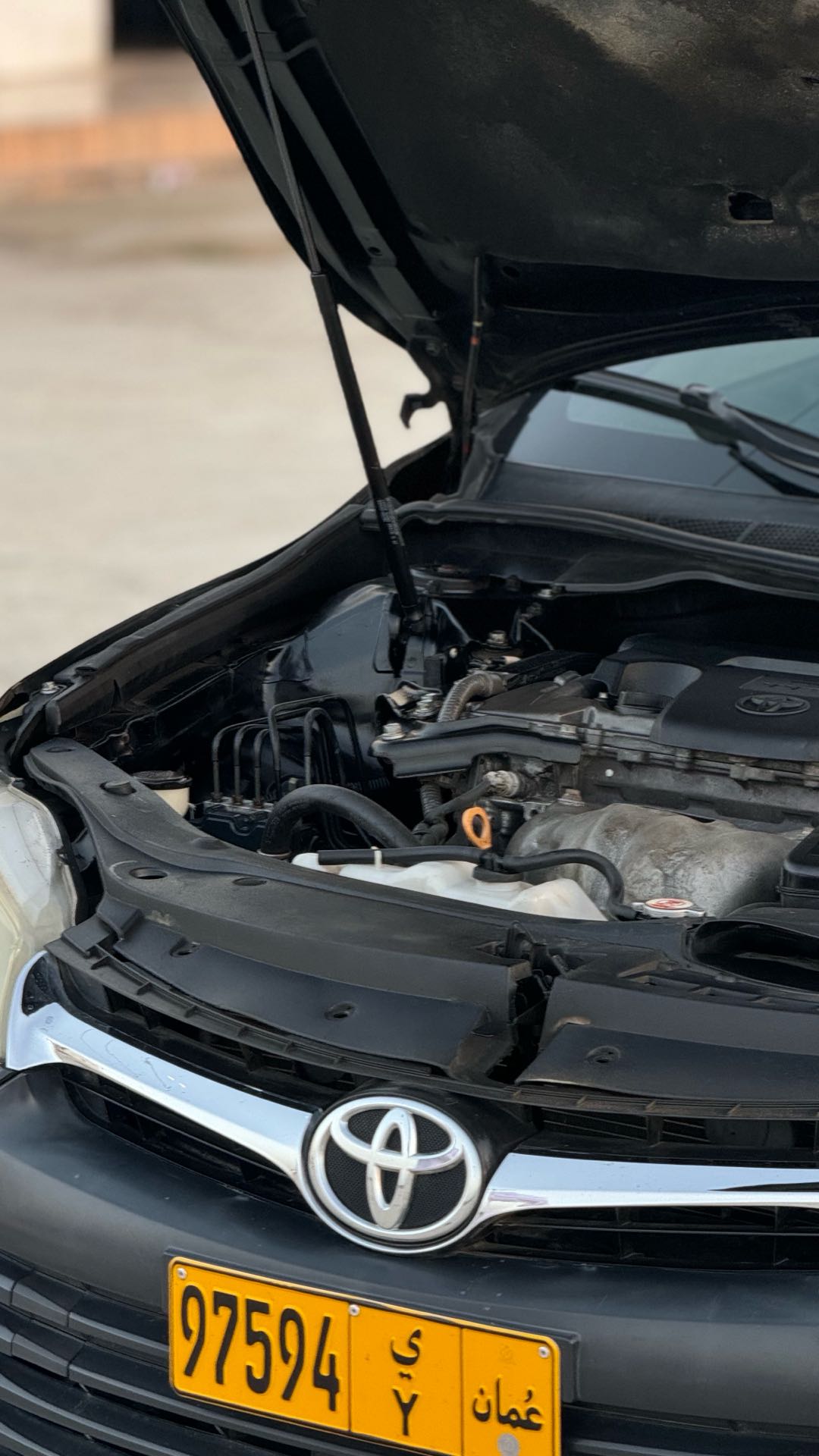 Car Image 2017 TOYOTA CAMRY LE