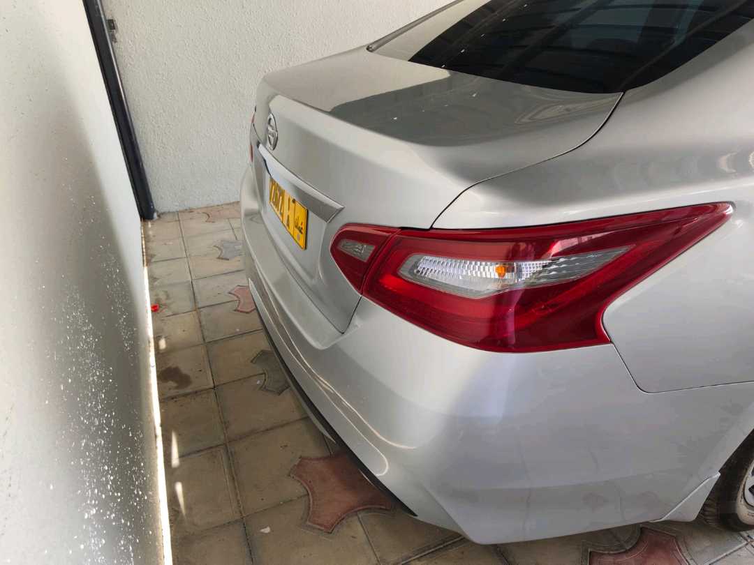 Car Image 2018 NISSAN ALTIMA S