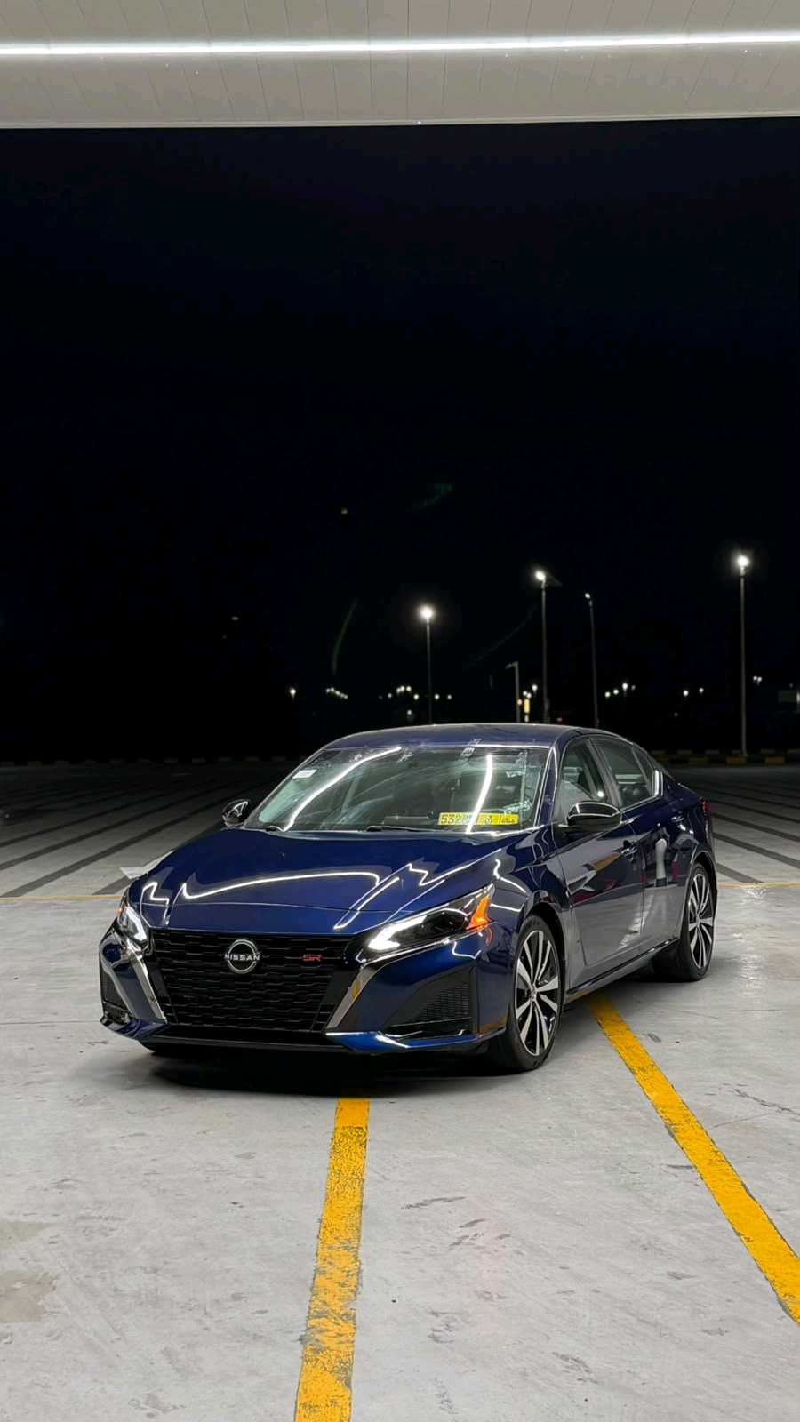 Car Image 2019 NISSAN ALTIMA SR