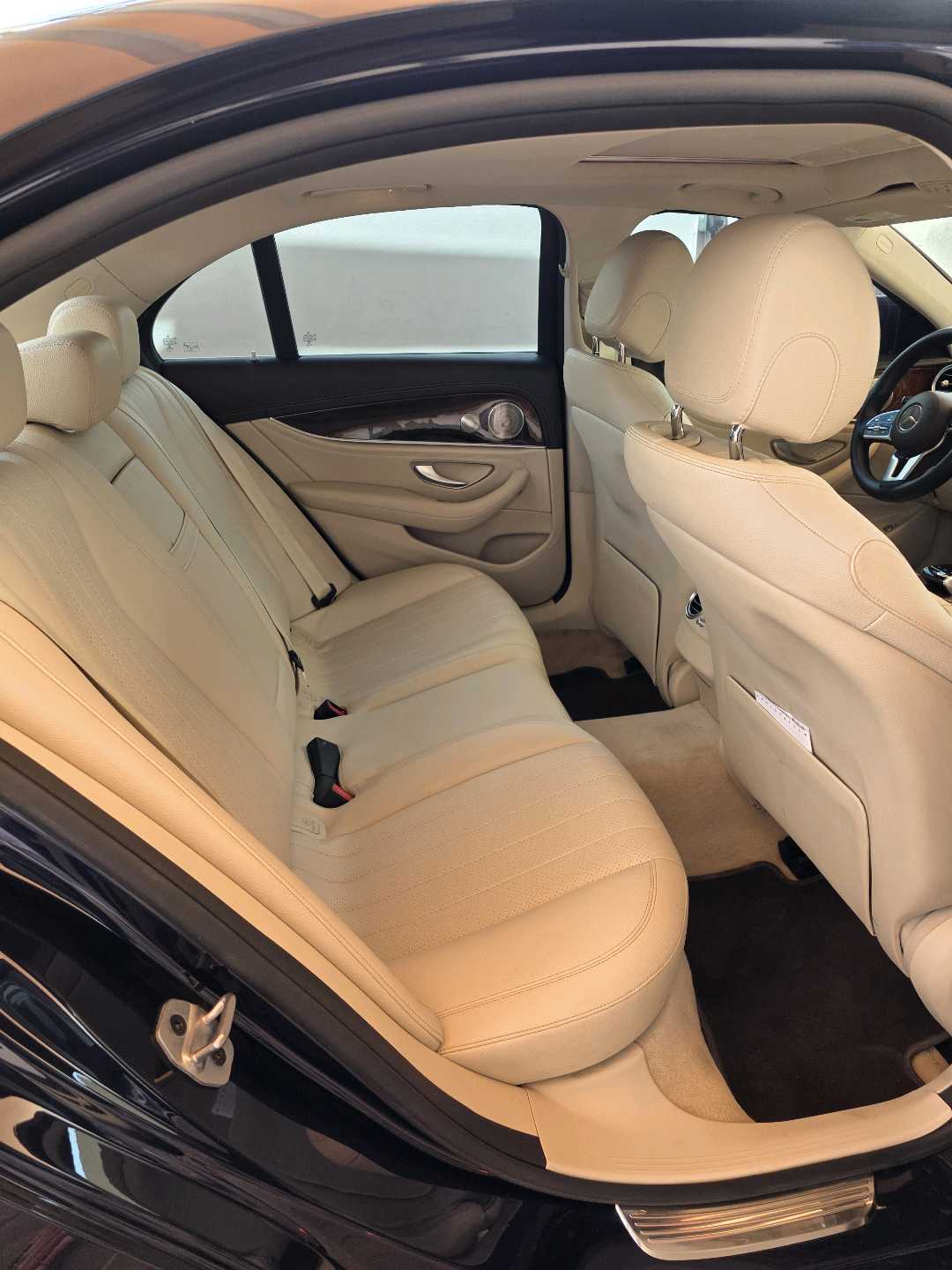 Car Image 2019 MERCEDES E Class 300