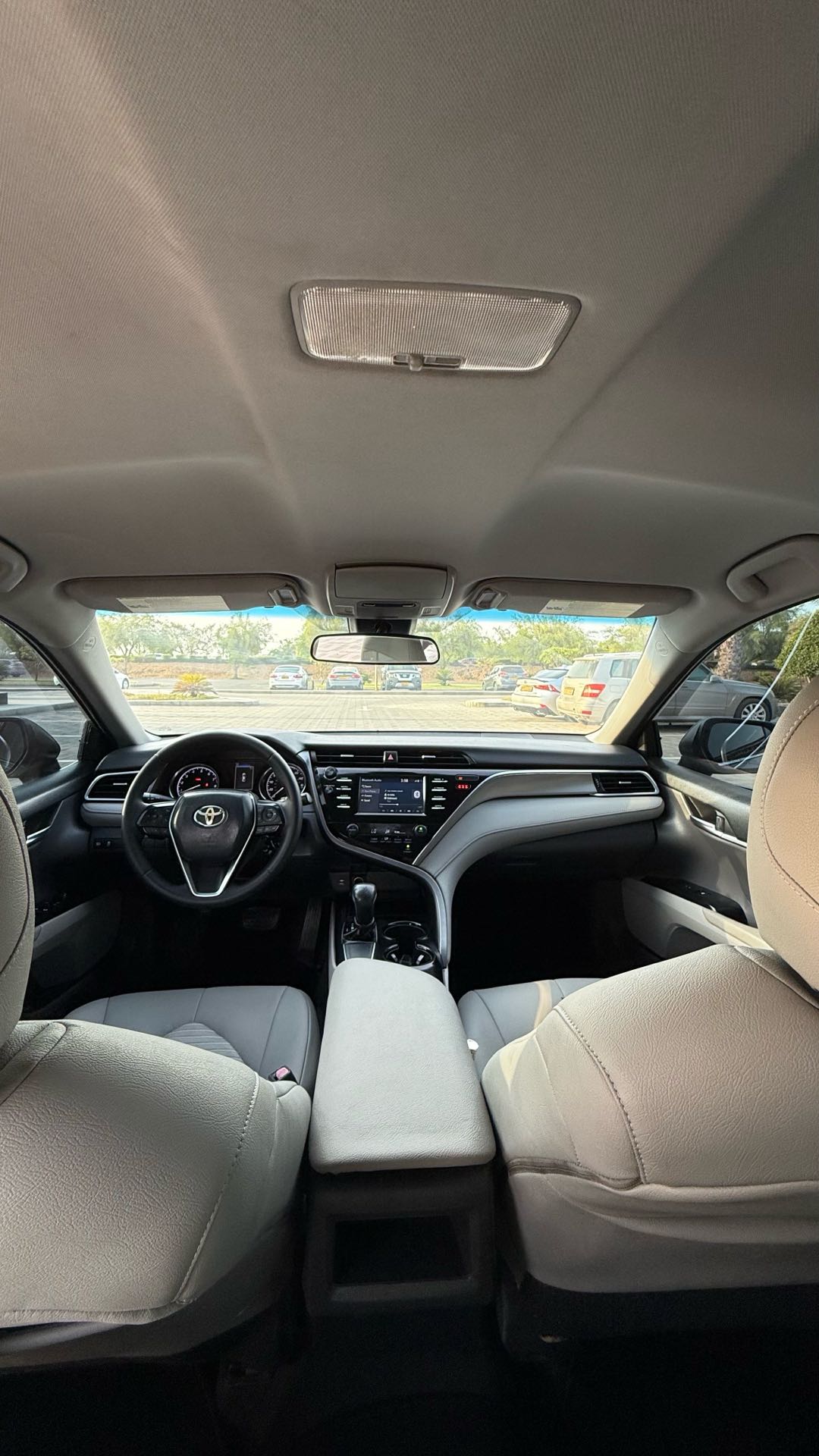 Car Image 2018 TOYOTA CAMRY SE