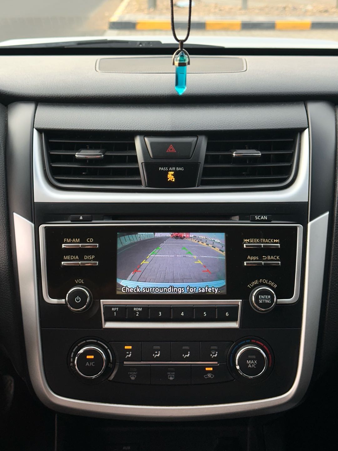 Car Image 2016 NISSAN ALTIMA SR