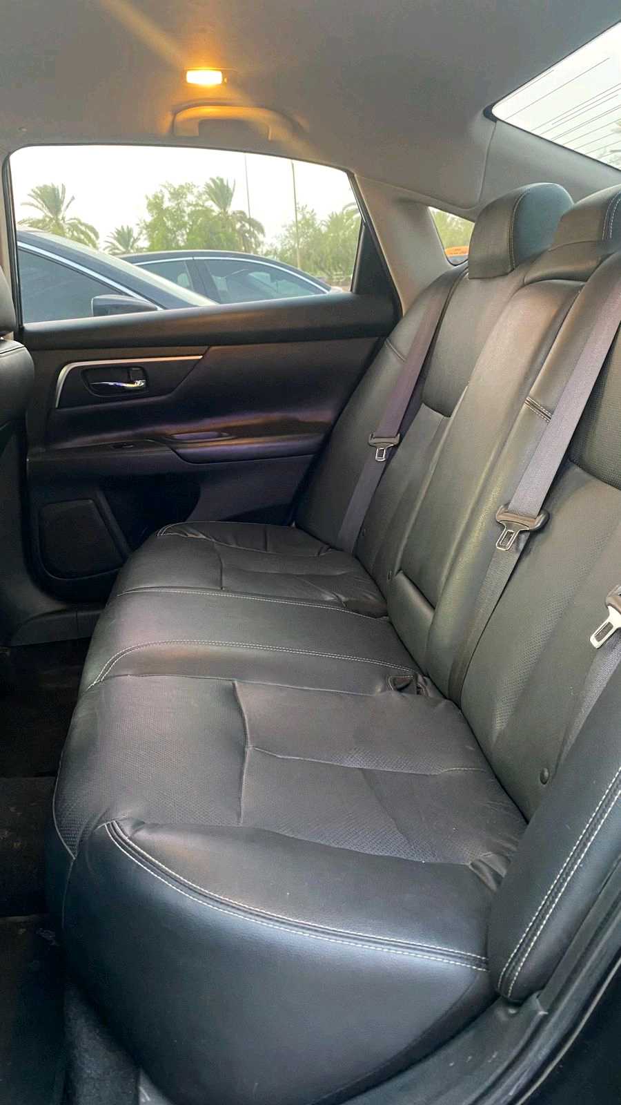 Car Image 2018 NISSAN ALTIMA SL