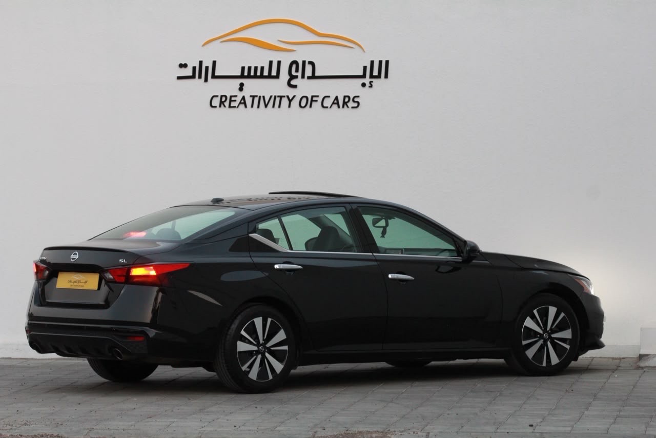 Car Image 2019 NISSAN ALTIMA SL
