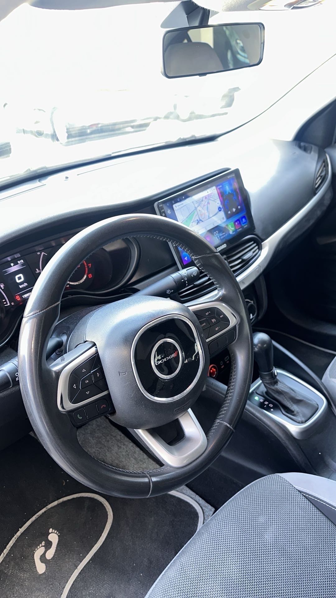 DODGE NEON 2019