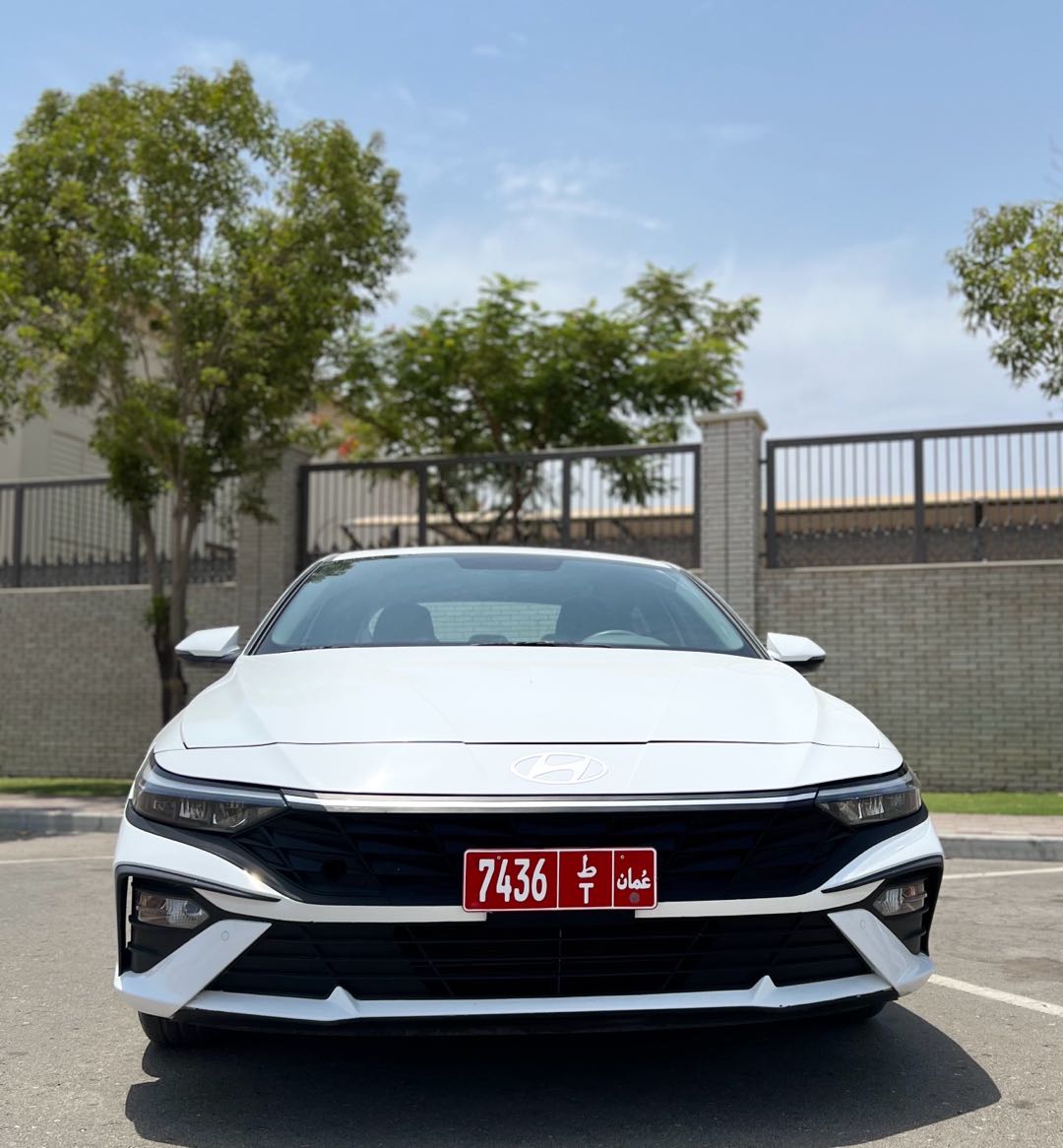 HYUNDAI ELANTRA 2024