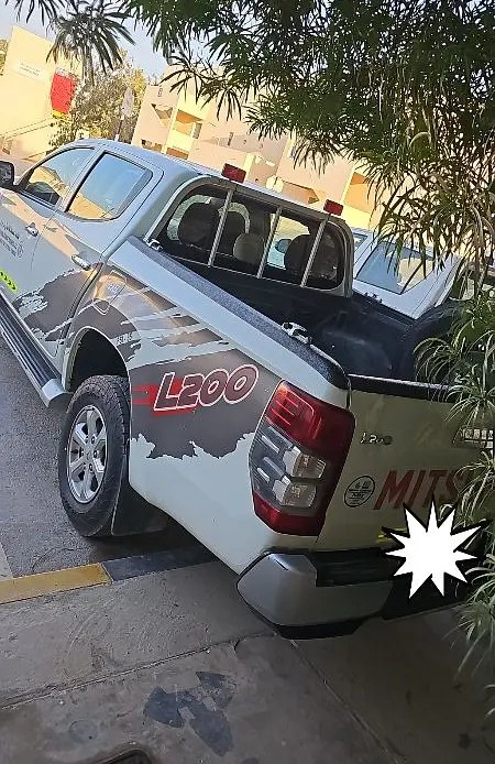 MITSUBISHI L200 2010
