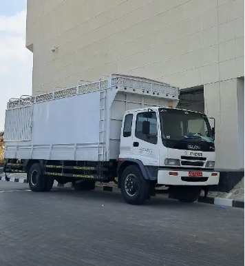 ISUZU Trucks 2010
