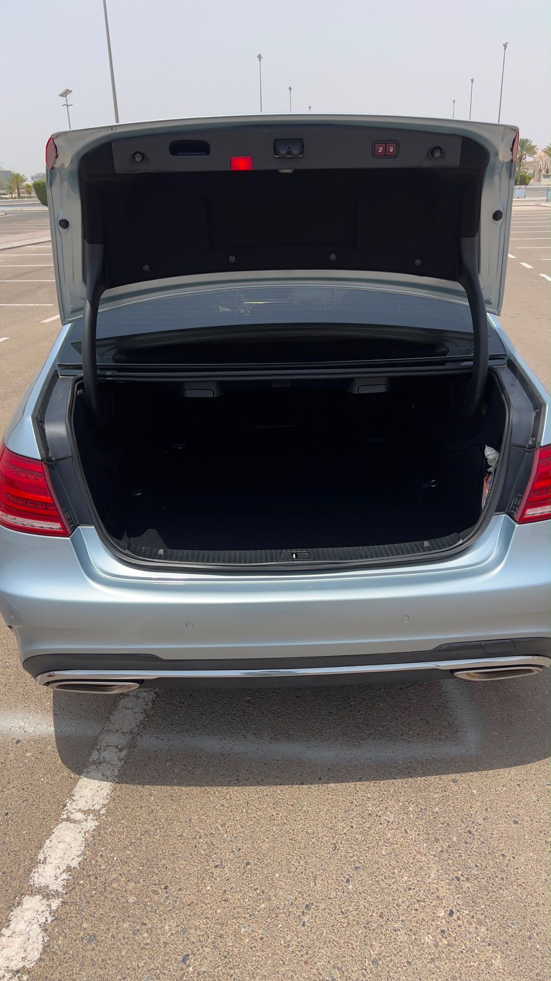 Car Image 2014 MERCEDES E Class 350