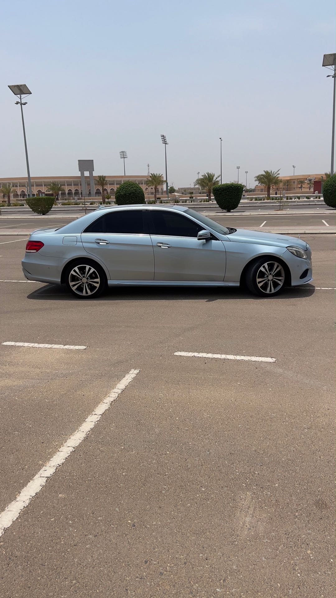 Car Image 2014 MERCEDES E Class 350