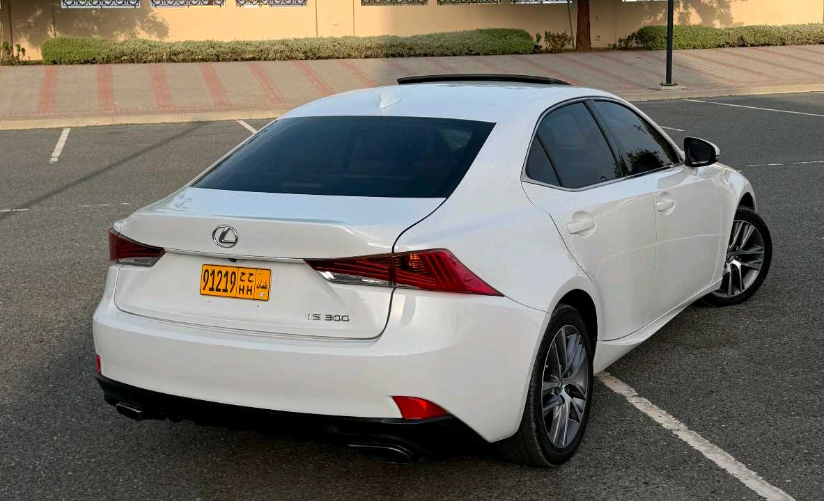 Car Image 2018 LEXUS IS 300