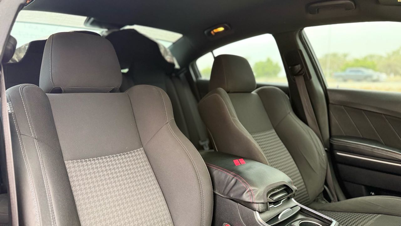 Car Image 2019 DODGE CHARGER GT