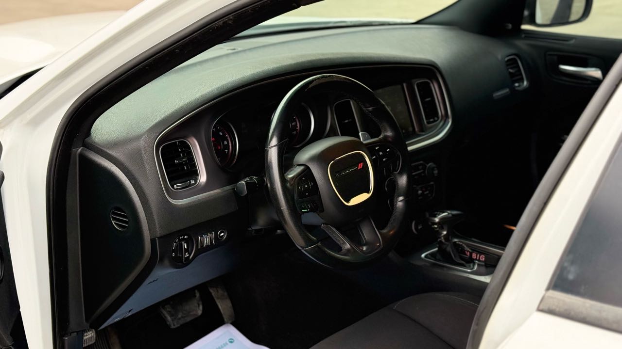 Car Image 2019 DODGE CHARGER GT