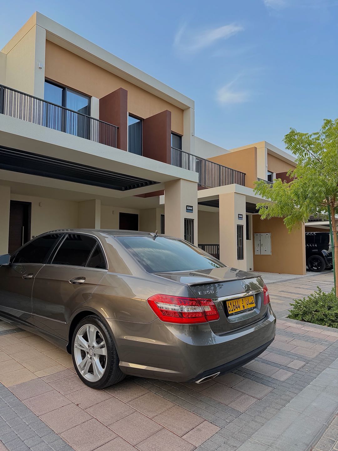 Car Image 2013 MERCEDES E Class 350