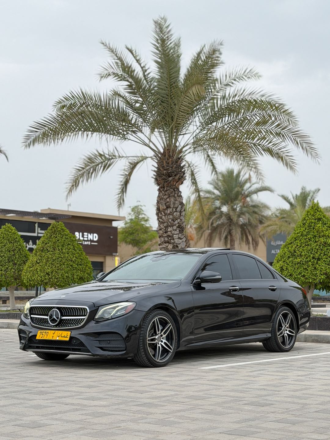 Car Image 2017 MERCEDES E Class E 43