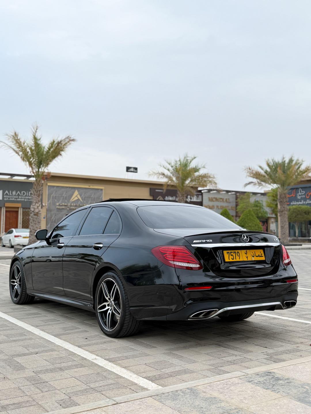 Car Image 2017 MERCEDES E Class E 43