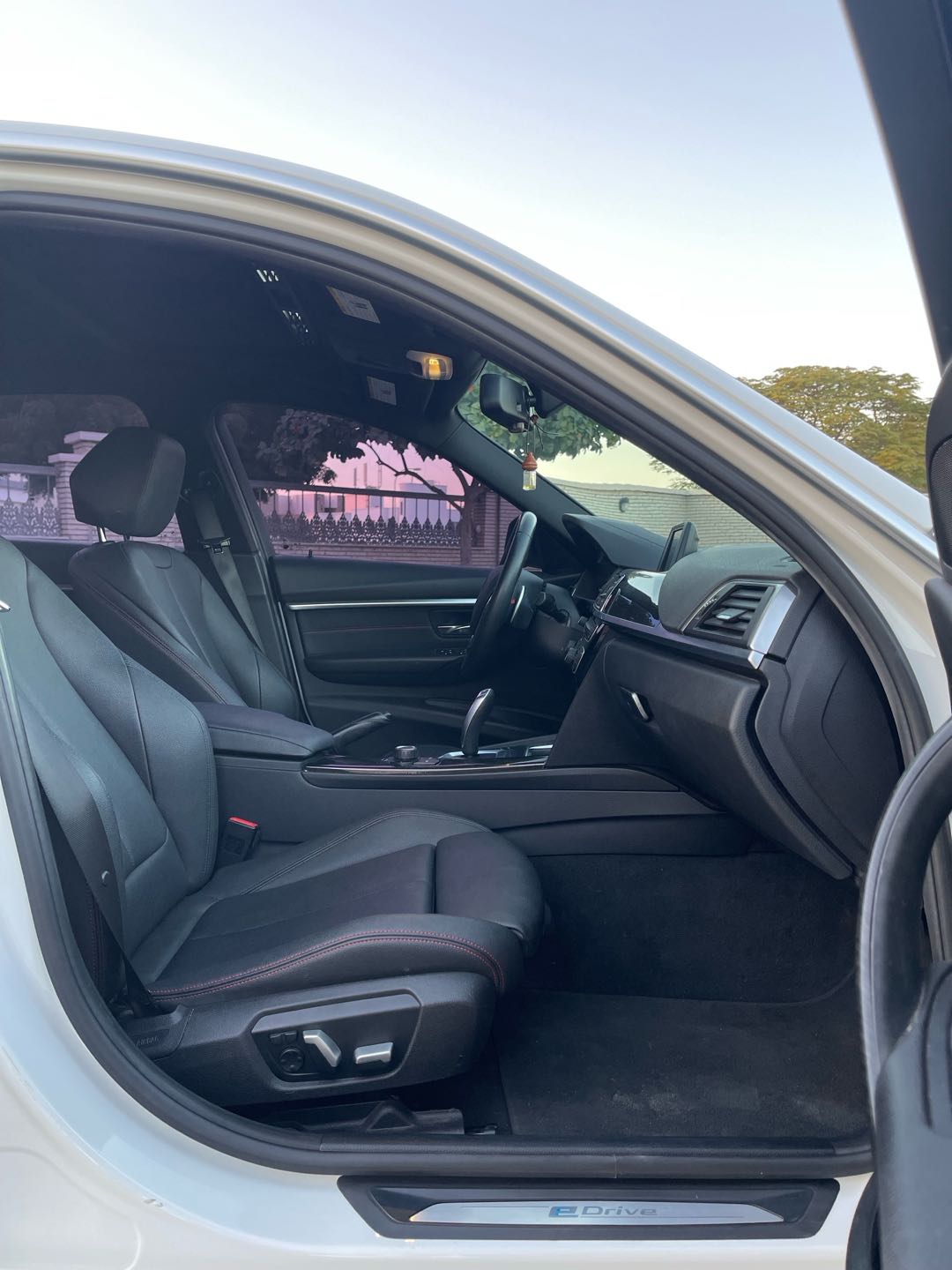 Car Image 2018 BMW 3 SERIES 330