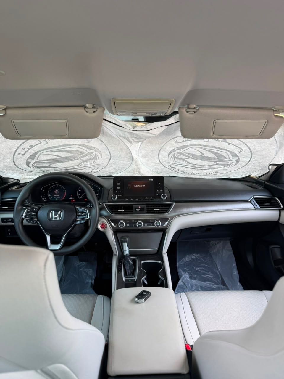 Car Image 2018 HONDA ACCORD LX