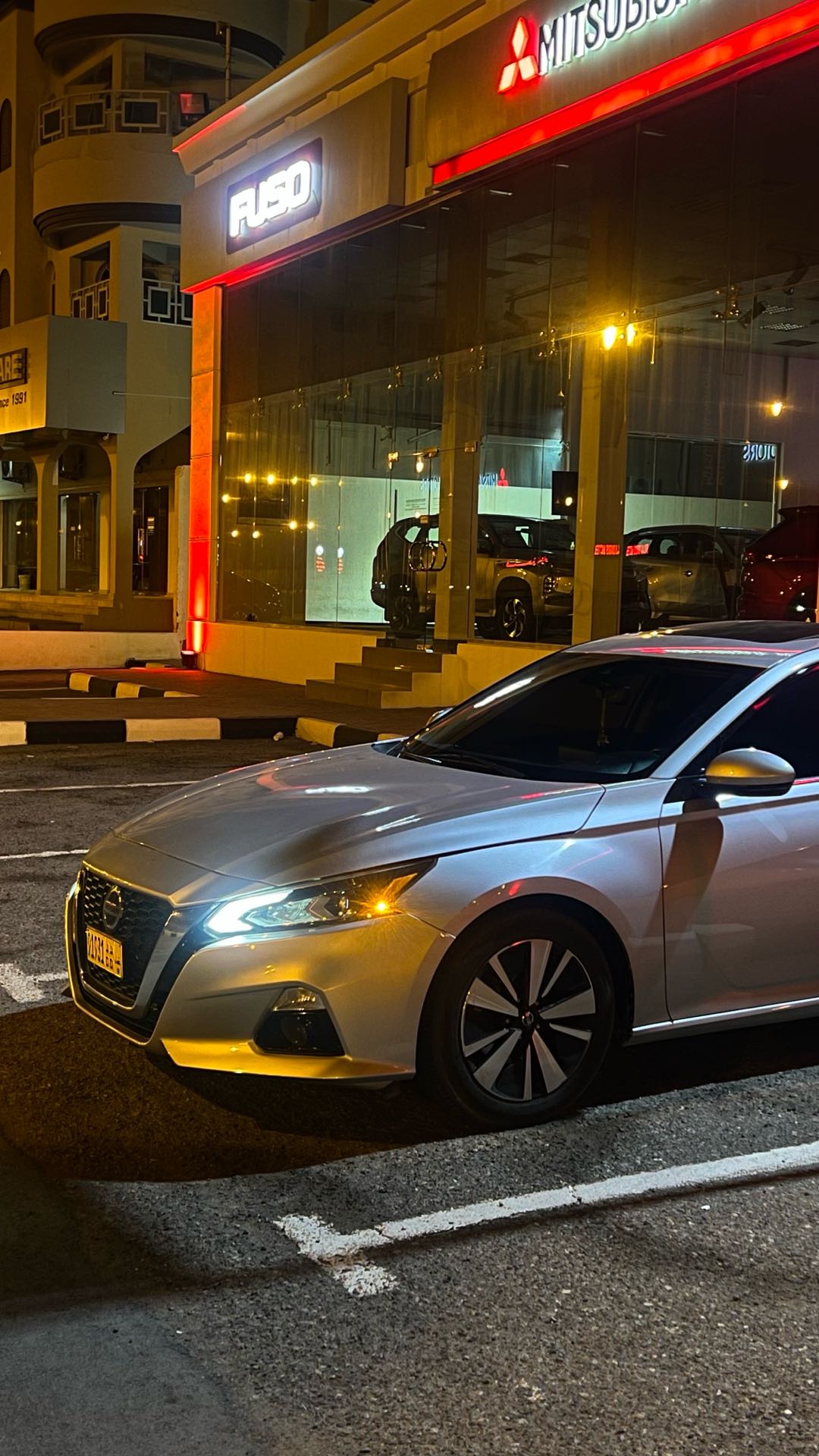 Car Image 2019 NISSAN ALTIMA SL