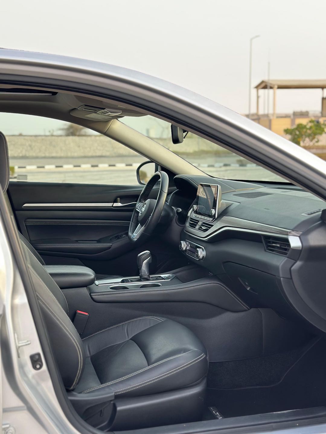 Car Image 2019 NISSAN ALTIMA SL