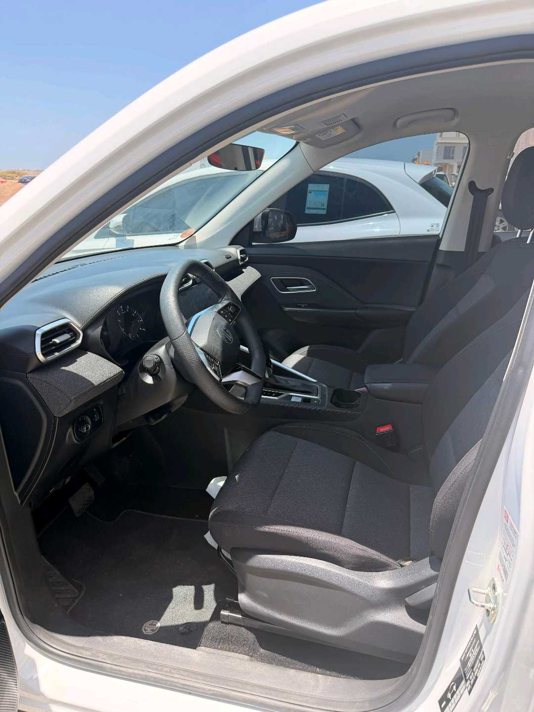 أم جي ZS 2025