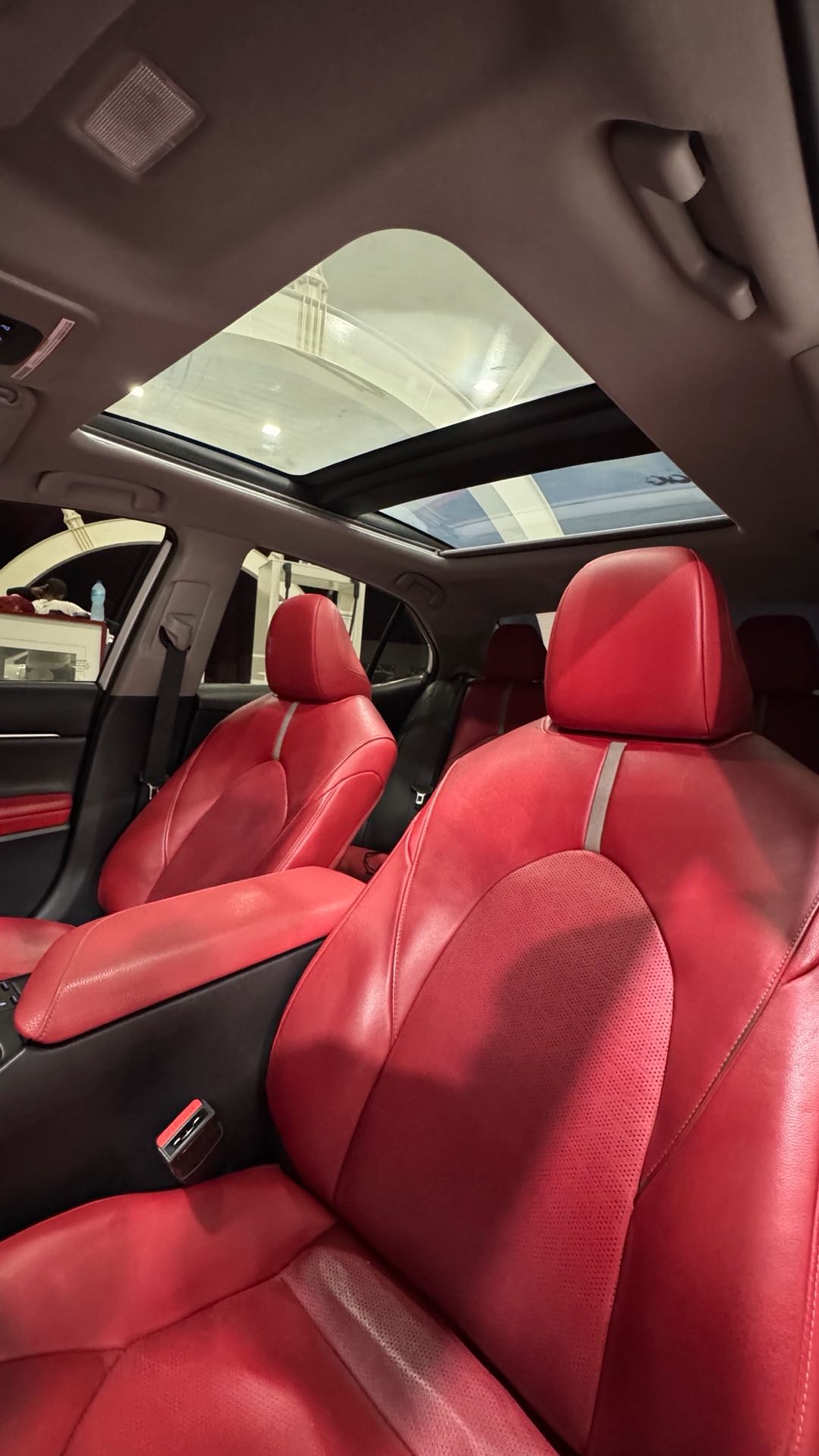 Car Image 2019 TOYOTA CAMRY XSE