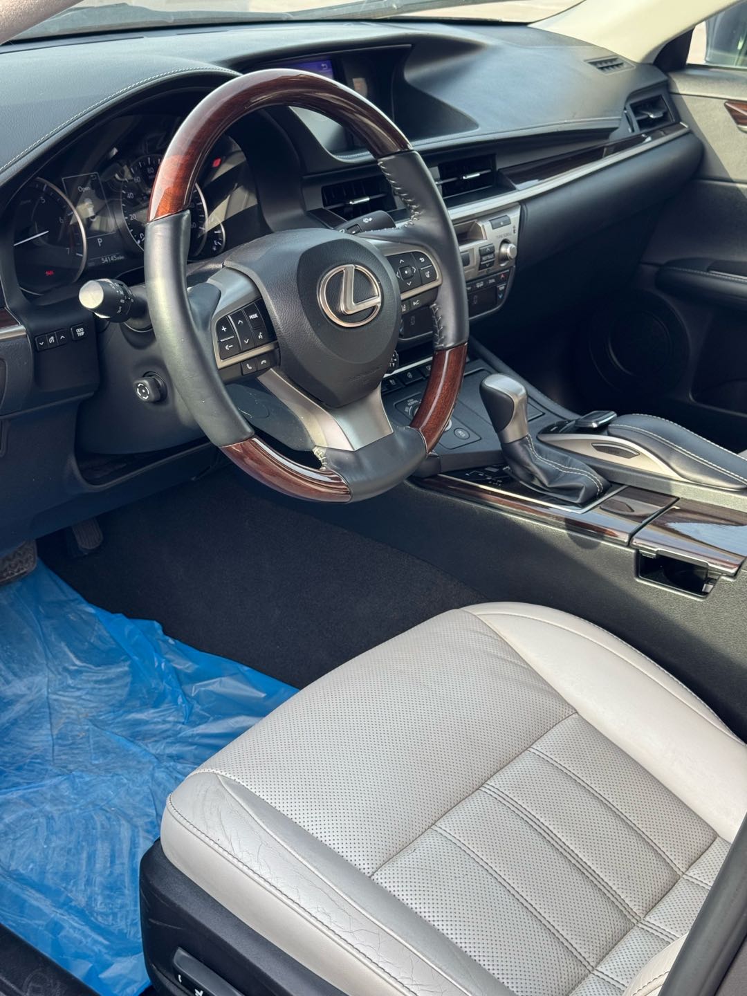 Car Image 2018 LEXUS ES 350