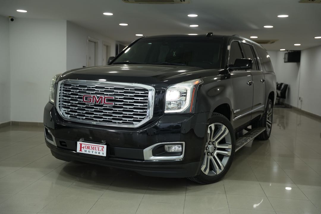 Car Image 2018 GMC YUKON XL Denali