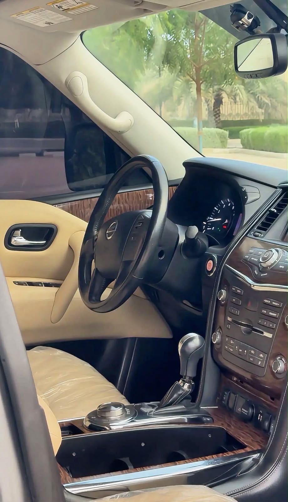 Car Image 2019 NISSAN ARMADA 