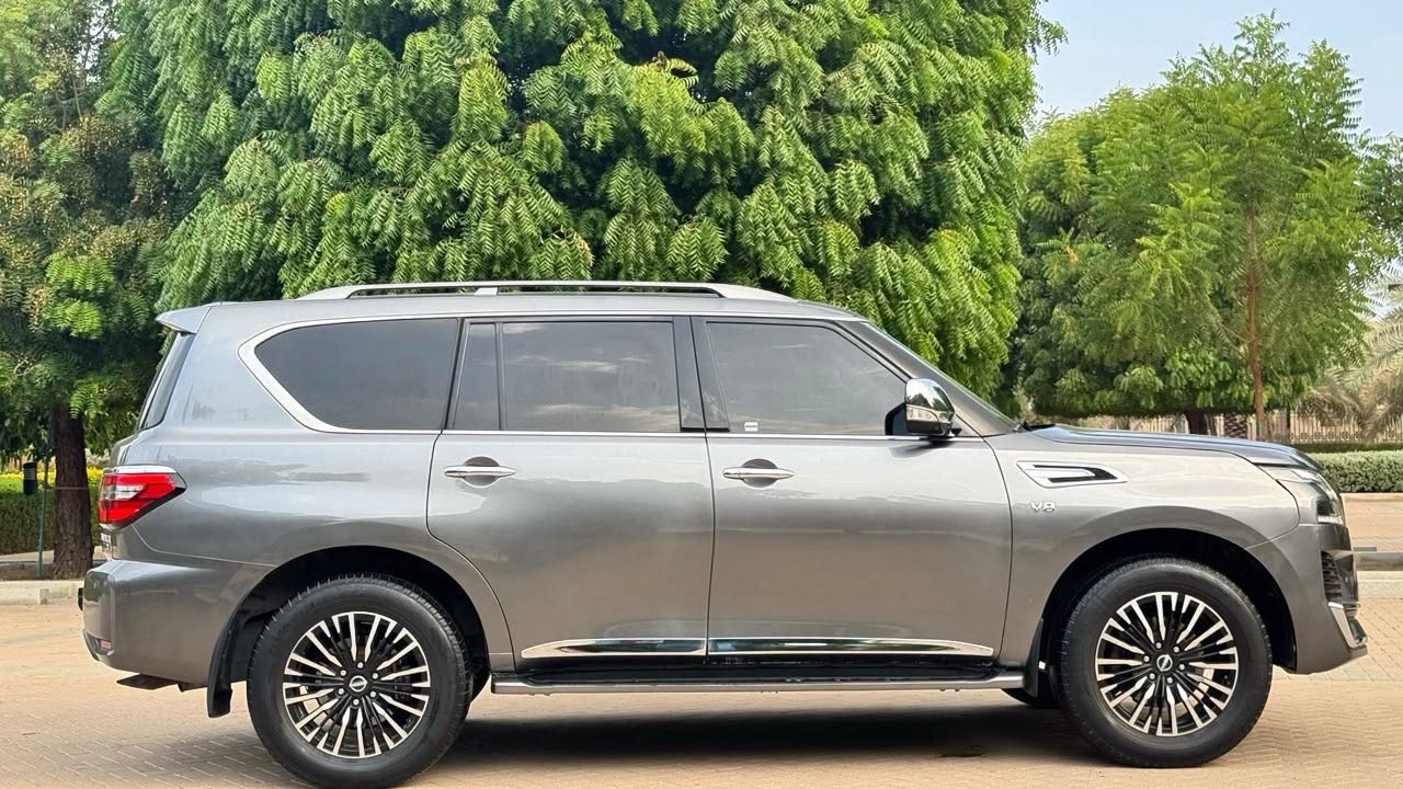 Car Image 2019 NISSAN ARMADA 