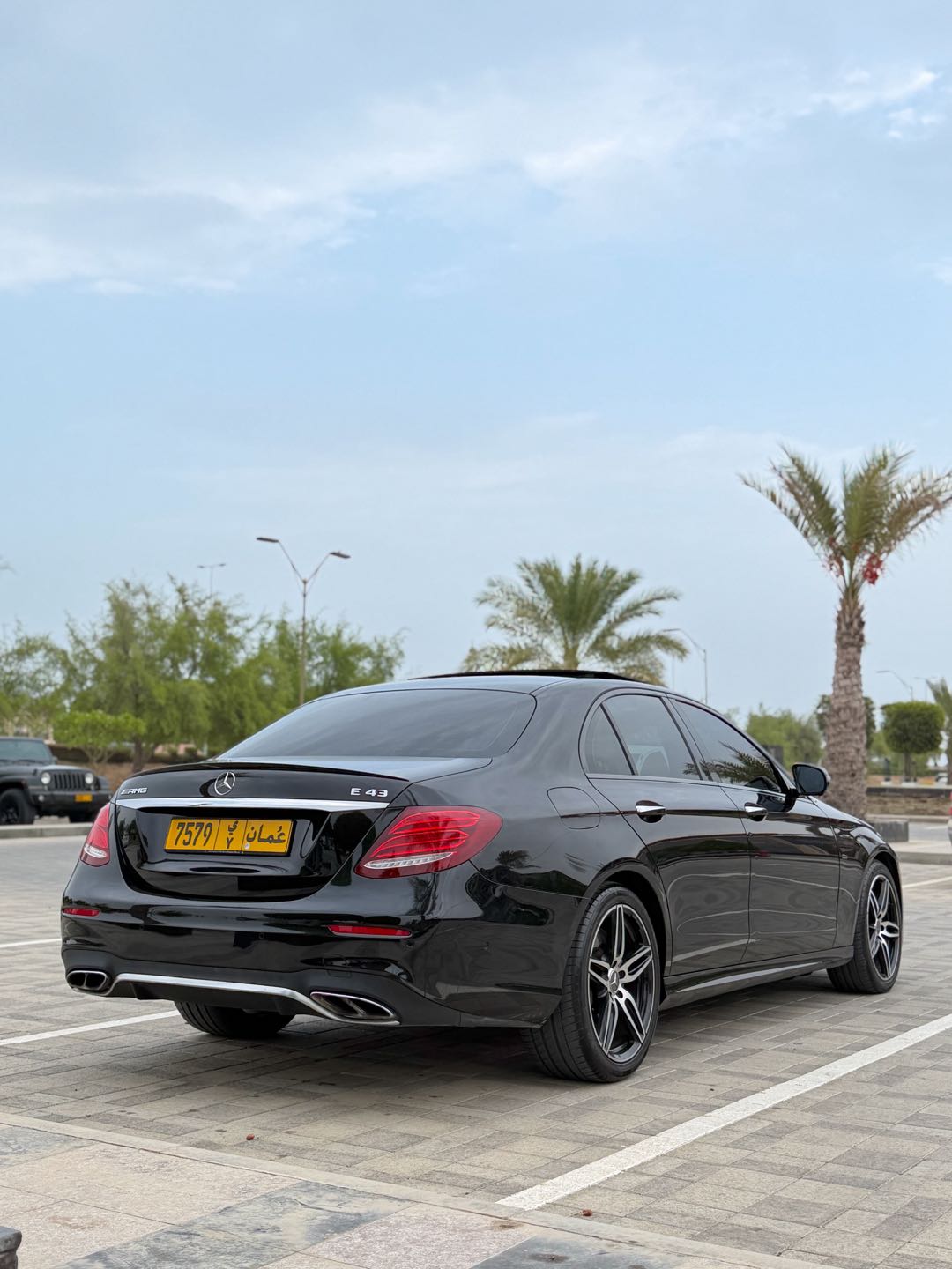 Car Image 2017 MERCEDES E Class 450