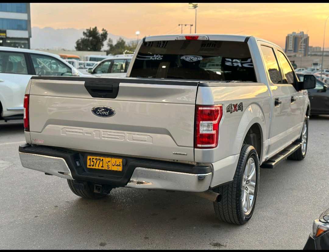 Car Image 2018 FORD F-150 XLT
