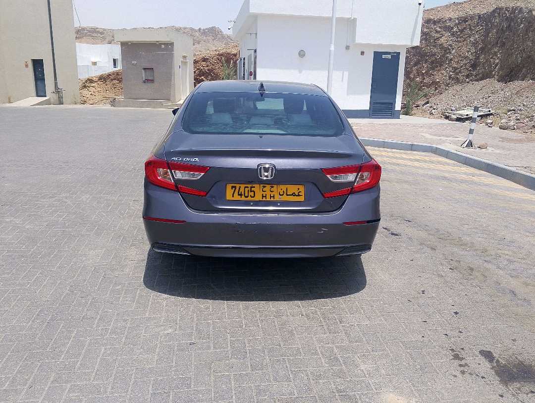 Car Image 2018 HONDA ACCORD EX